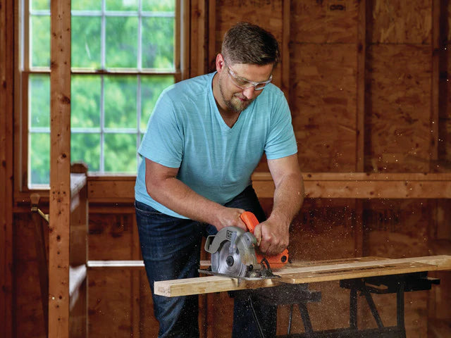 Circular Saw Corded 7-1/4" 13 AMP Black and Decker